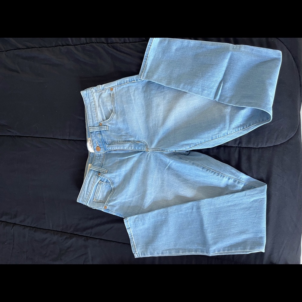 Universal thread light blue jeans